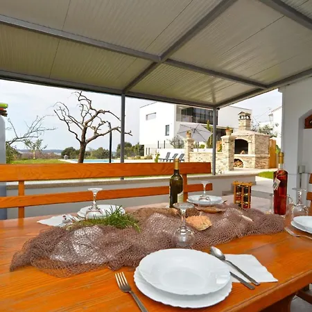 Apartamento Fuer 8 Personen Ca 95 Qm In Stinjan, Istrien Istrische Riviera *
