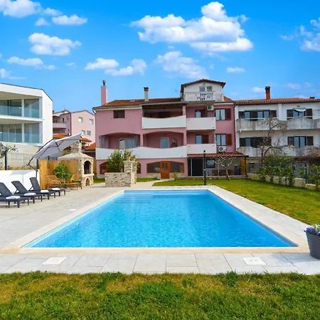 Fuer 8 Personen Ca 95 Qm In Stinjan, Istrien Istrische Riviera *